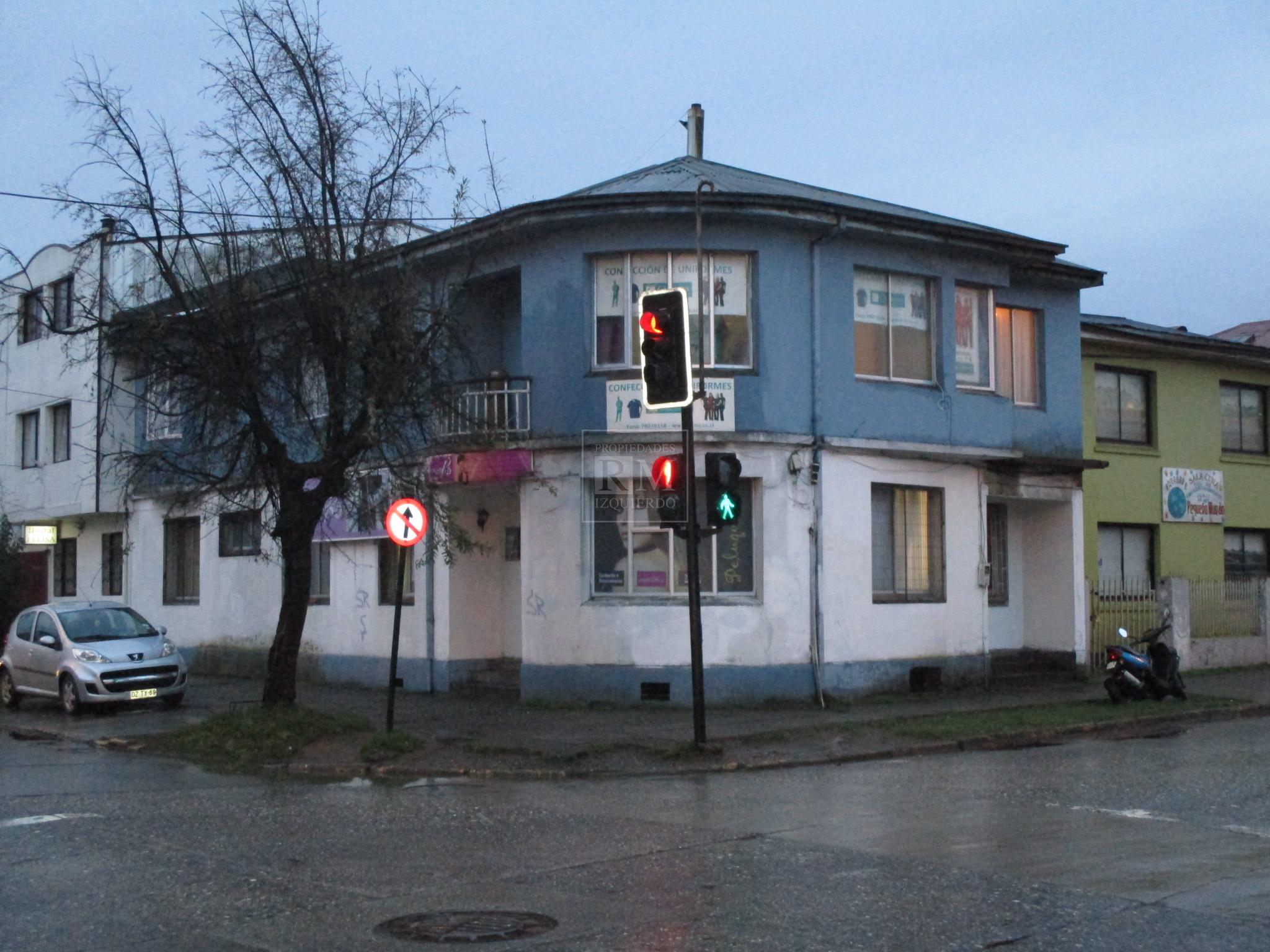 Edificio de dos pisos